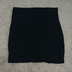 AMBIANCE APPAREL solid black pencil skirt size M